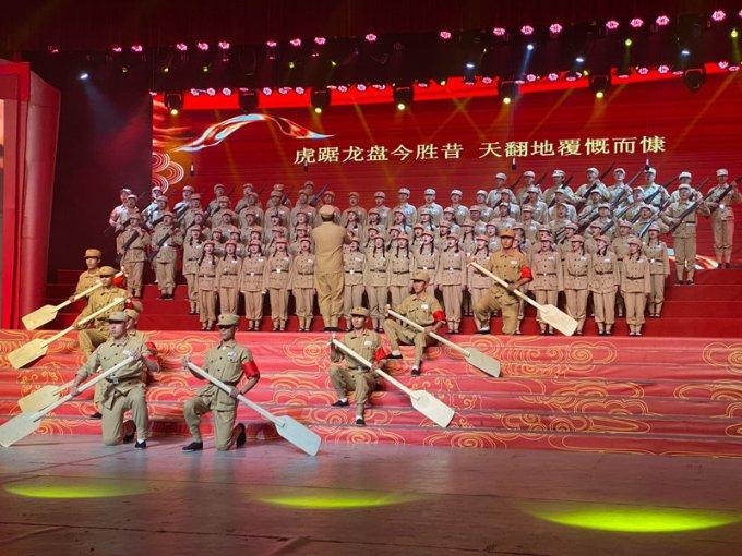 十国驻华大使齐赴郎酒庄园 百年郎酒大开国际大门与世界同行